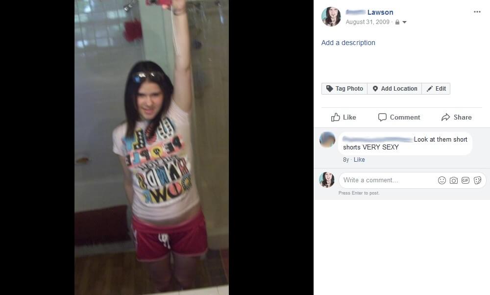 Screenshot of a Facebook selfie post published August 31, 2009; comment: quot:Look at them short shorts VERY SEXY"